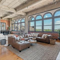 STL CITY Penthouse