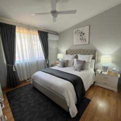 Lg Qs Rm Private Luxury Bathrm Strictly NON SMOKERS and Genuine Travellers ONLY over 25