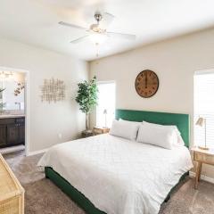 TJ Rancher Home, Wifi, King Beds