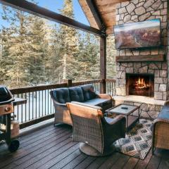 One of a Kind Cabin, Covered Deck, Spa, and Games