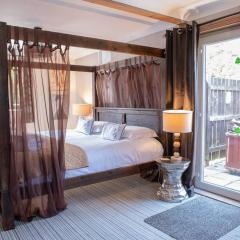 Wild Oats Lodge 2, Yellowtop Country Park