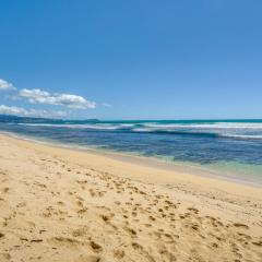Ewa Beach Apartment about 1 Mi to Puʻuloa Beach Park!