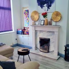 Charming Victorian Retreat 4BR House in Central Manchester