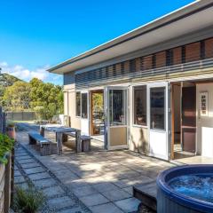 Welcome on Wilma by Waiheke Pure