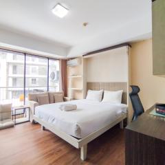 Simply and Comfy Studio Room Apartment Beverly Dago By Travelio