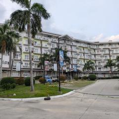 Near Airport, Affordable Coliving Space for Backpackers with Pool, Gym, and More