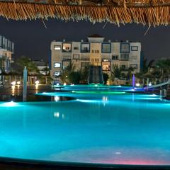 Superbe appartement au centre de Cabo Negro en résidence avec piscines et tobogan