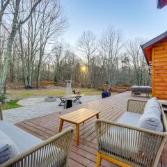 Ski, Hike and More Spacious Log Cabin in Long Pond