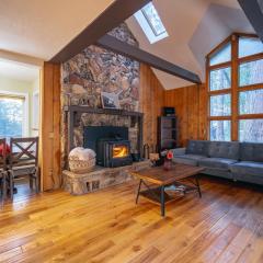 Winter Falls Cabin-Stunning Views