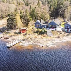 Cozy Home In Trollhättan