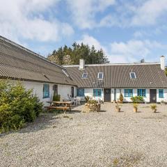 Gorgeous Apartment In Gudhjem With Wifi