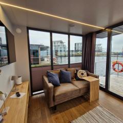 Hausboot Fjord Cirrus Solarboot mit Biosauna in Wendtorf