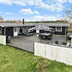 3 Bedroom Lovely Home In Kirke Hyllinge