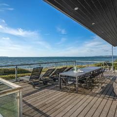 Nice Home In Ebeltoft With Sauna
