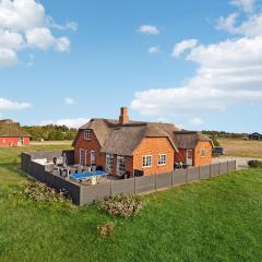 Amazing Home In Skjern With 5 Bedrooms, Sauna & Wifi
