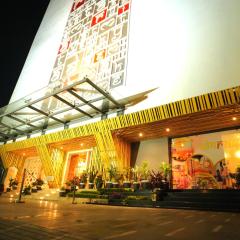Imperial Heights