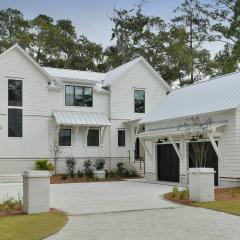 Montage Waterfront 5 Bedroom Moreland Village Home 5511