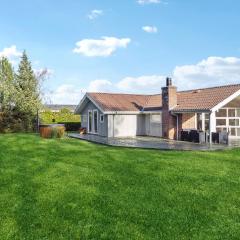 Beautiful Home In Humble With Sauna