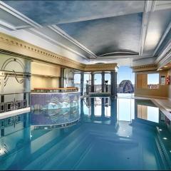 Central Sydney Apartment with Pool, Sauna & Gym