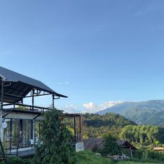 Pak Himdoi Farm Homestay สวนผักฮิมดอยโฮมสเตย์ ฝาง