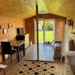 LE PIVERT, chalet confortable avec jardin à 100m du lac