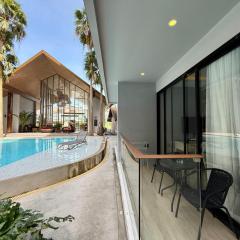 Poolside 1 Bedroom Apartment by Renttini