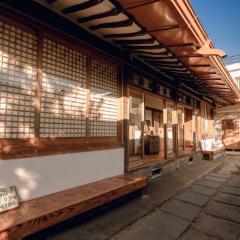 Jeonju Pusil Hanok Pension