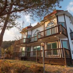 Hongcheon Vivaldi Castle