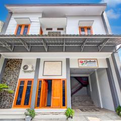 OYO 94364 Dalinah Homestay