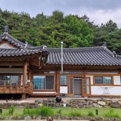 Gurye Sosandang Pension Hanok