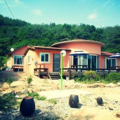Seonbichon Lake Pension