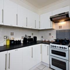 Spacious 6-Bedroom Fully Furnished Holiday Home