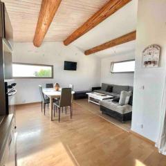Appartement de 2 à 6 personnes 3 chambres proche Aéroport Marseille Marignane -confortable - et tout équipé