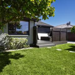 MM Villa - Christchurch Holiday Home