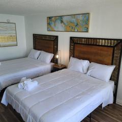 Lovely ocean-view condo right on the beach SC12