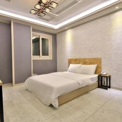 Gyeongju Cream Hotel