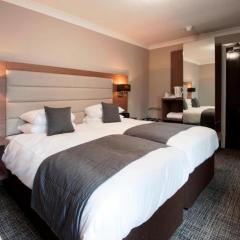 Riverside Hotel