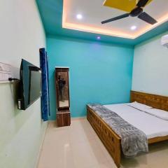Utsav Lodge and Mangal Bhavan