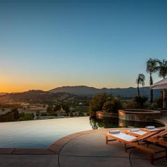 Vineyard View by Fieldtrip 8 Bd with Infinity Pool Hot Tub Games