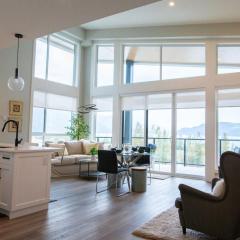 The Luna, New Penthouse w Patio, Lake and Mtn Views