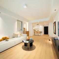 Eastern Hub - Bund Branch Xujiahui Garden 2 bedrooms near Jinan Tempel