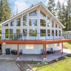 Harborview Getaway by AvantStay Walk to Beach