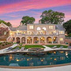 Shoreway Cove by AvantStay Waterfront Pool Dock