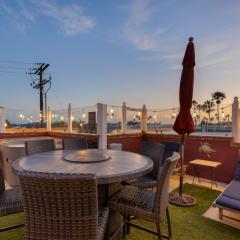Shoreline Villa by AvantStay Steps to the Beach Bay Pier