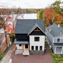 Lakeside Serenity by AvantStay Lakefront Newly Built Deck w Views