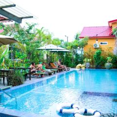 Yellow Star Hostel