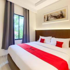 RedDoorz Plus Near SP Plaza Batu Aji Batam