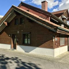 Apartment Lischenhaus 2 - Wohnung Flösch by Interhome