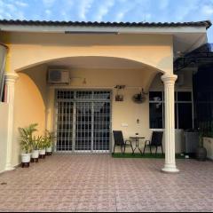 Cozy Homestay