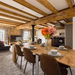 Wild Roses Serviced Apartments - ExCel Warehouse 2